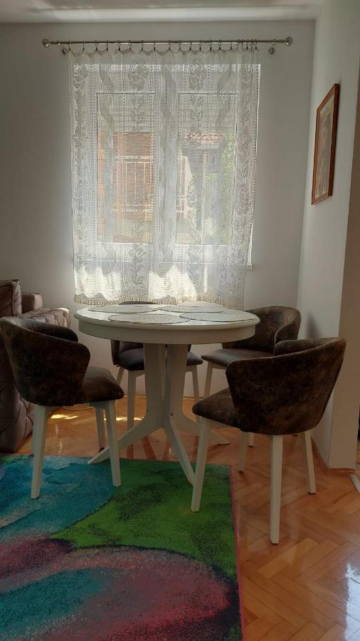Apartman Milica Vrsac Eksteriør billede